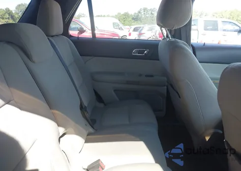 2012 Ford Explorer z USA, uszkodzony, nr VIN 1FMHK8B89CGA91551